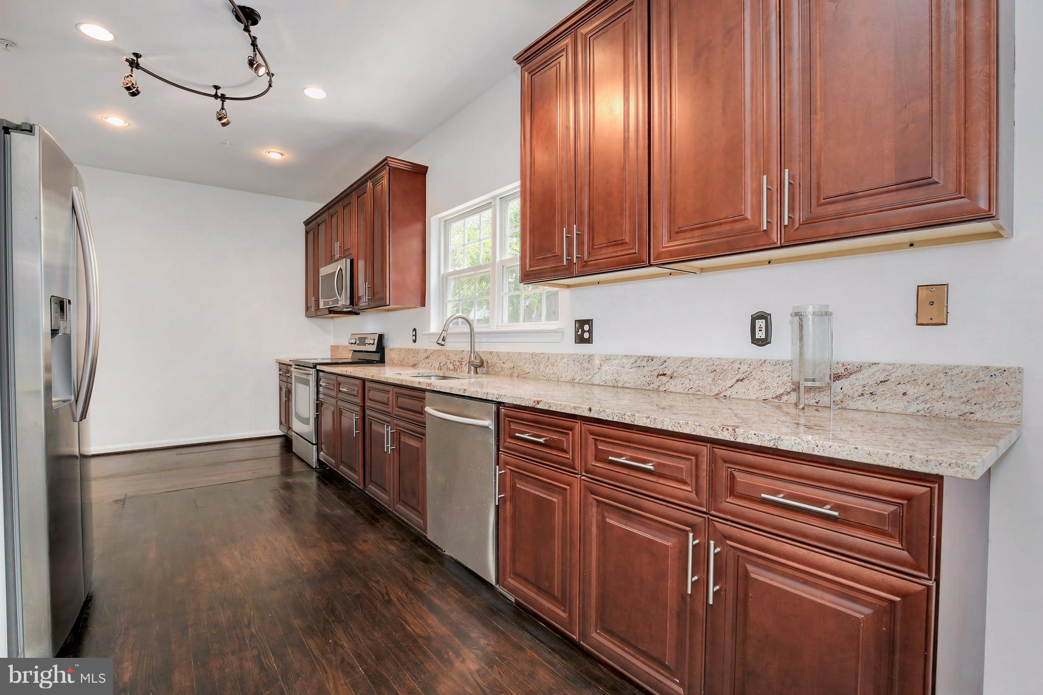 3318 Oxon Run Road Southeast Washington, DC 20032 - Photo 11 of 30 Kitchen
