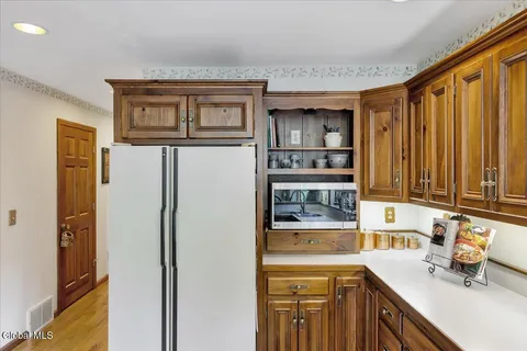 $549,900 | 456 South Kelley Road, Princetown, NY 12306