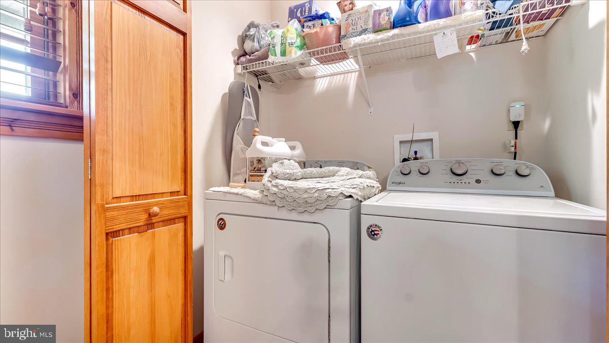172 Golf Course Road Sugarloaf, PA 18249 - Photo 14 of 23 a utility room with dryer and washer