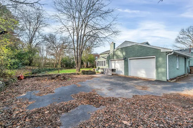 $5,500 | 1032 Edwin Warner Drive, Nashville, TN 37205