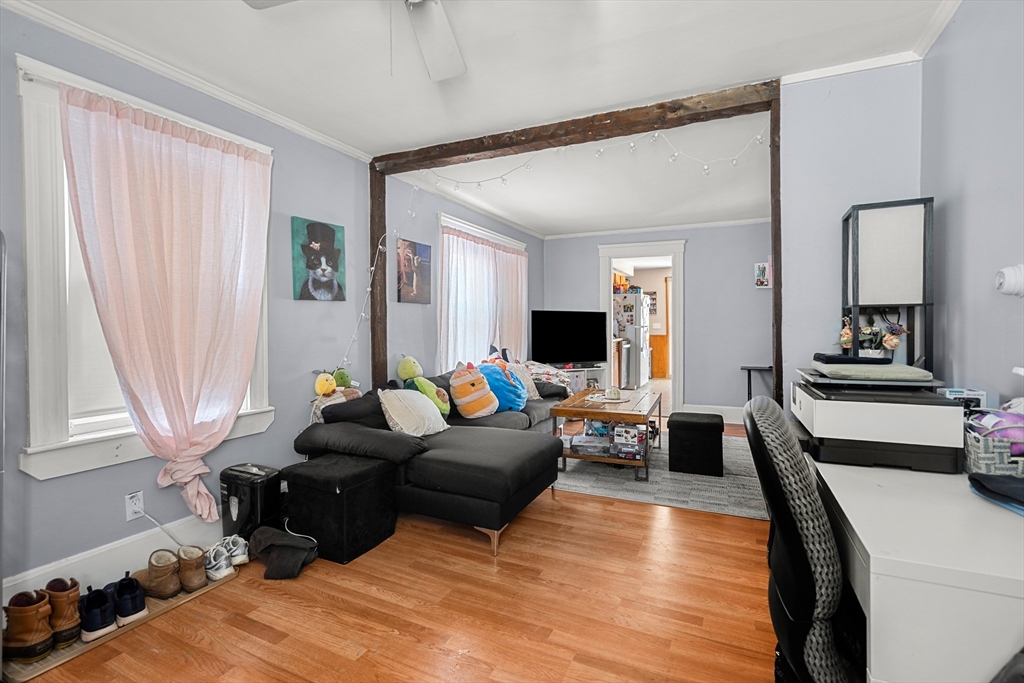 8-10 Russell Road Winchester, MA 01890 - Photo 11 of 39