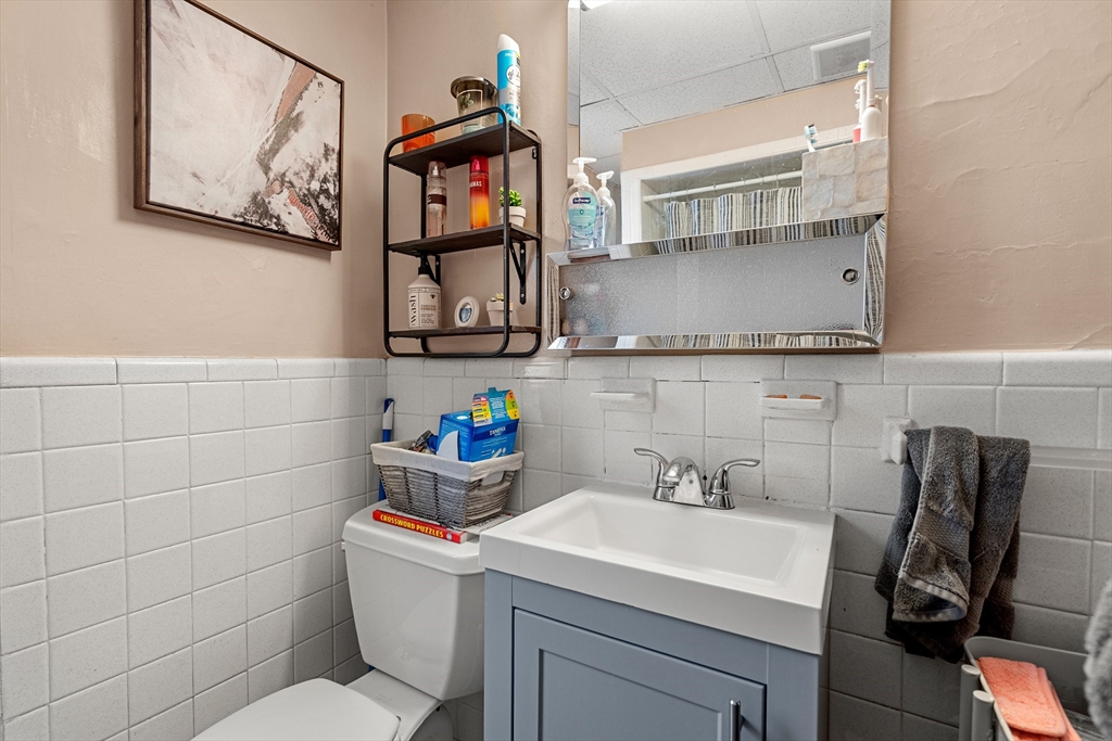 8-10 Russell Road Winchester, MA 01890 - Photo 14 of 39