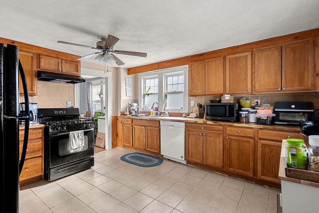 8-10 Russell Road Winchester, MA 01890 - Photo 29 of 39