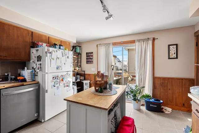 $995,000 | 8-10 Russell Road, Winchester, MA 01890