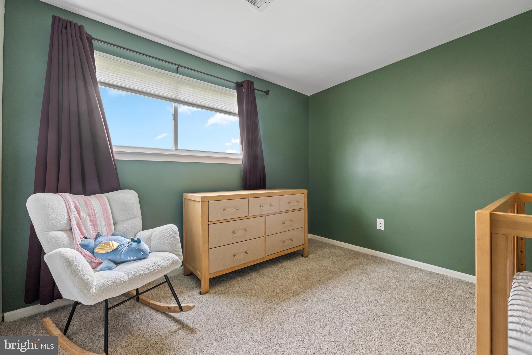221 Hemlock Lane Springfield, PA 19064 - Photo 30 of 36 a room with furniture and window