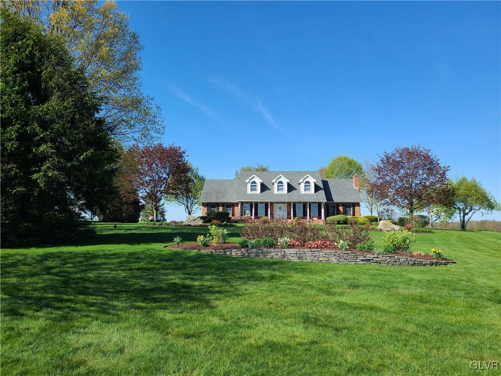6281 Hower Road Pen Argyl, PA 18072 - Photo 3 of 47