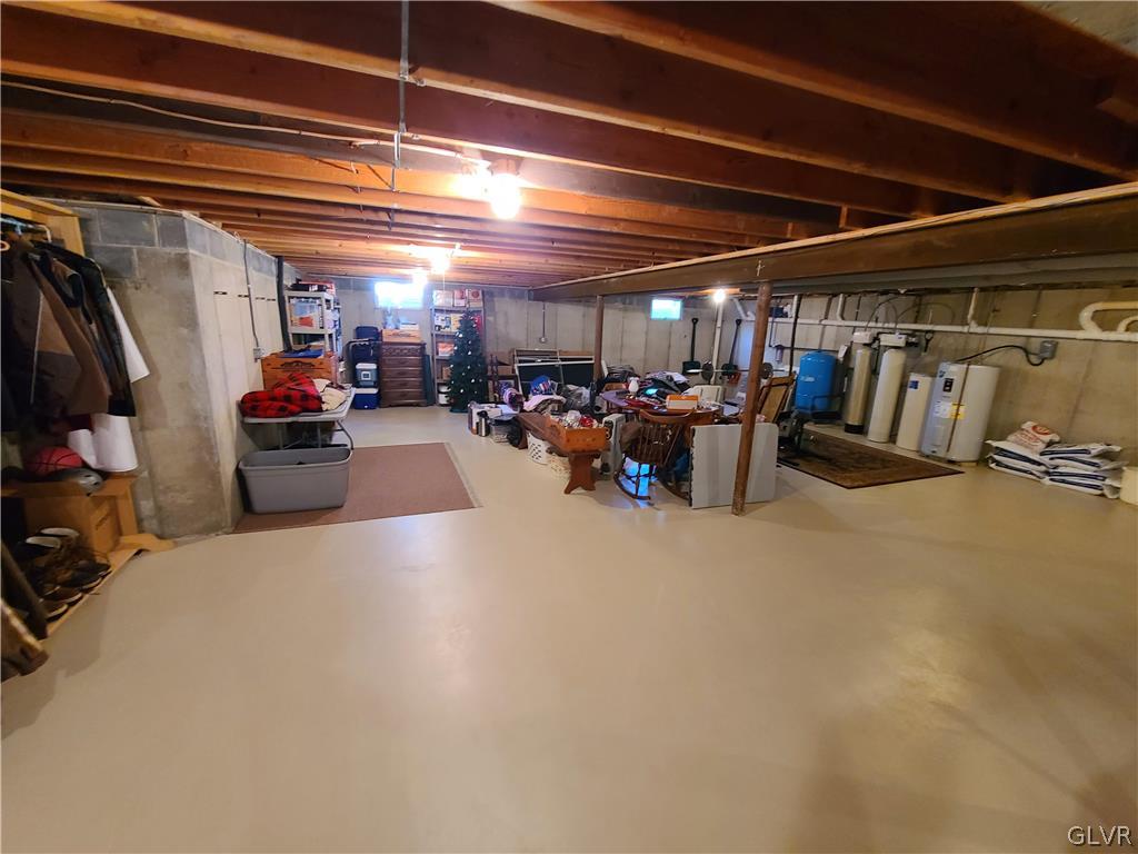 6281 Hower Road Pen Argyl, PA 18072 - Photo 34 of 47