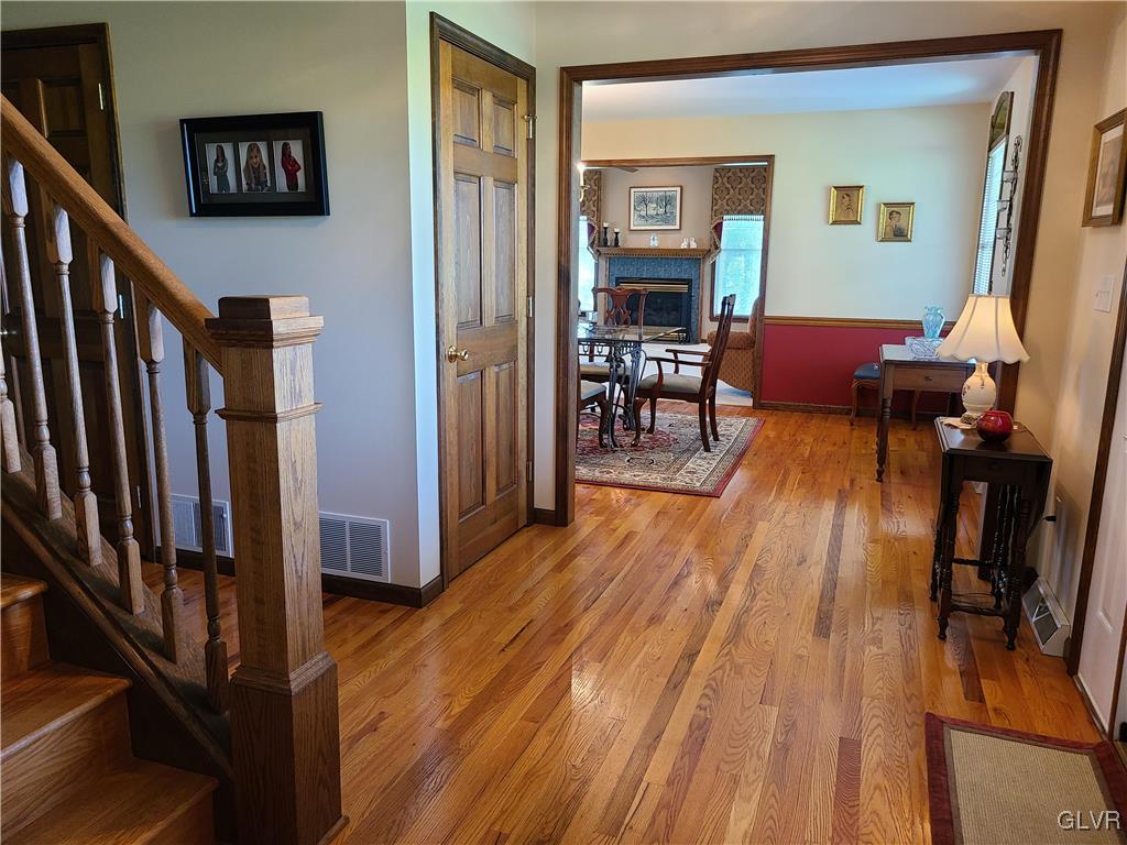 6281 Hower Road Pen Argyl, PA 18072 - Photo 7 of 47