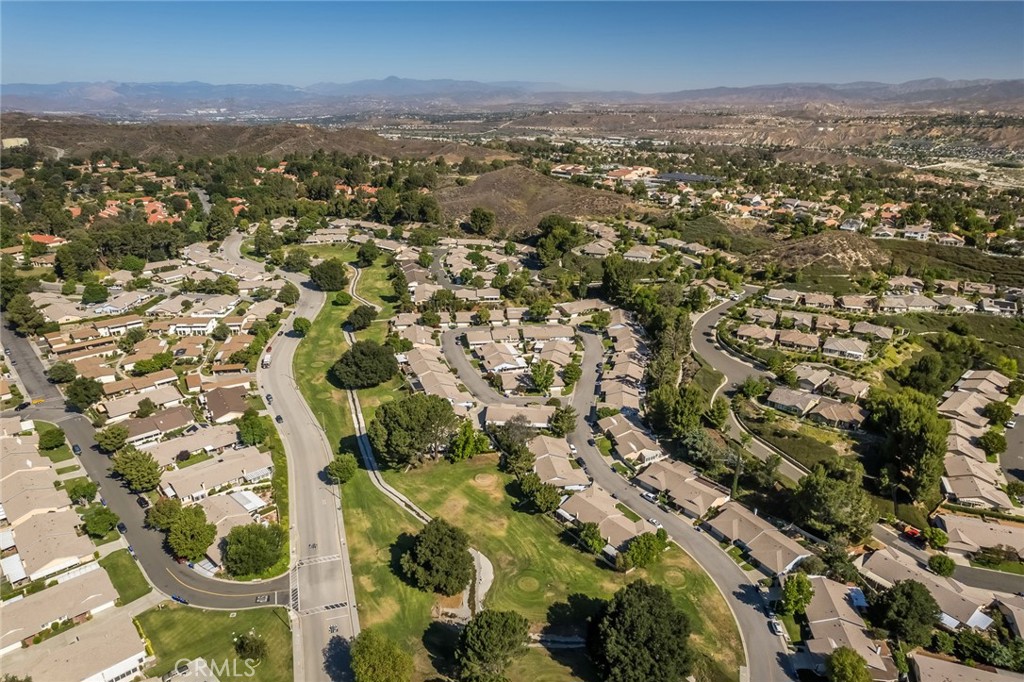 26751 Winsome Circle Newhall, CA 91321 - Photo 33 of 51