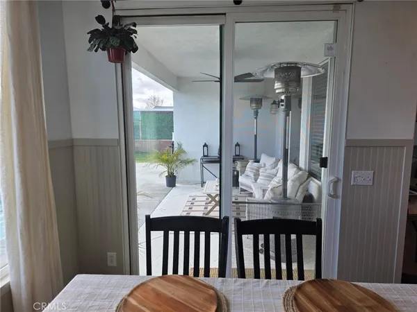 $4,000 | 15895 Green Acres Court, Victorville, CA 92394