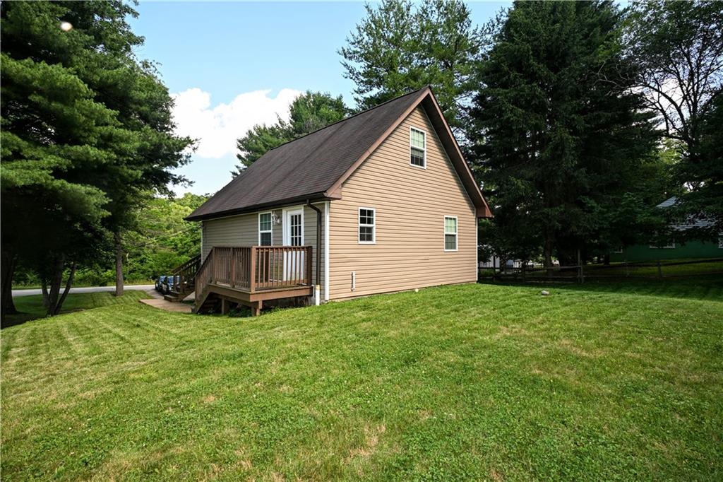 3142 Hills Church Road Export, PA 15632 - Photo 9 of 36