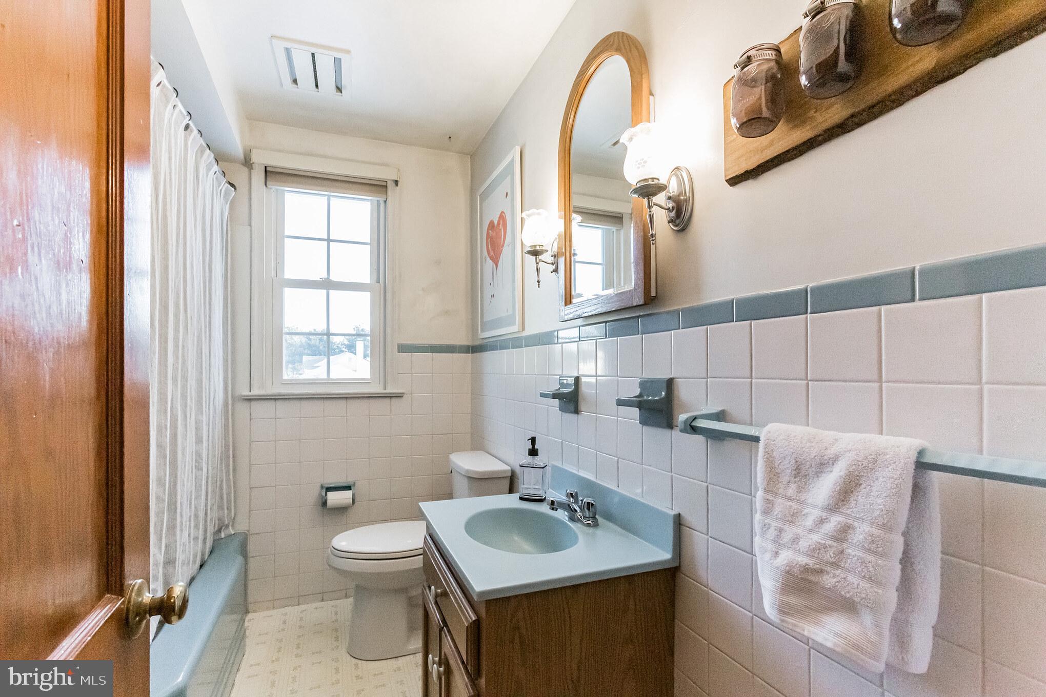 1107 Grove Road West Chester, PA 19380 - Photo 12 of 32 Gallery Image 12