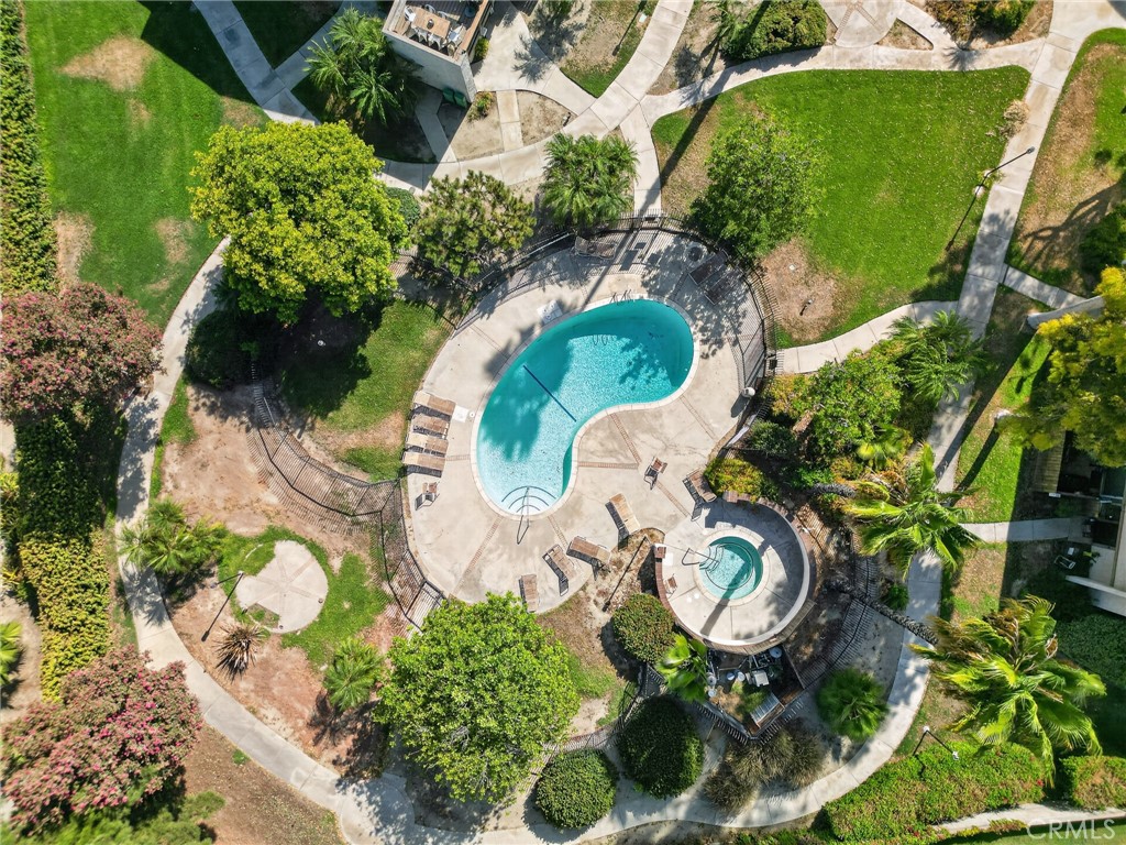 1800 East Old Ranch Road, Unit 166 Colton, CA 92324 - Photo 19 of 22 Pool and Spa; Barbaque Area