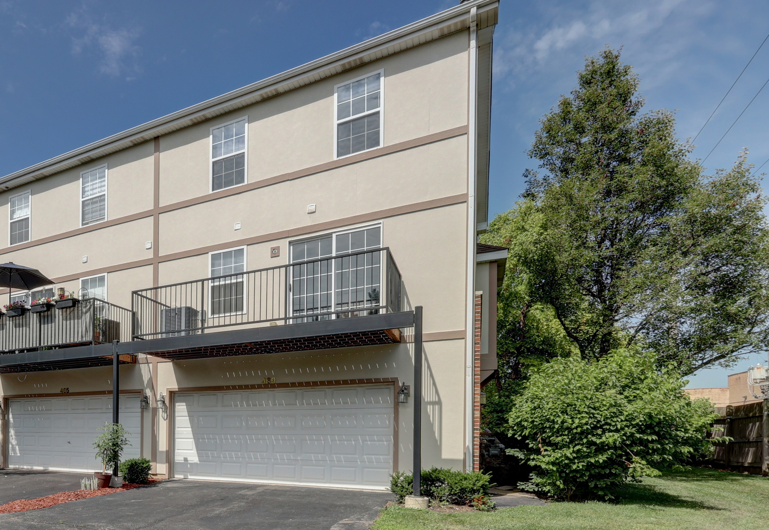 469 George Street Wood Dale, IL 60191 - Photo 24 of 24 a view of a house with a garage
