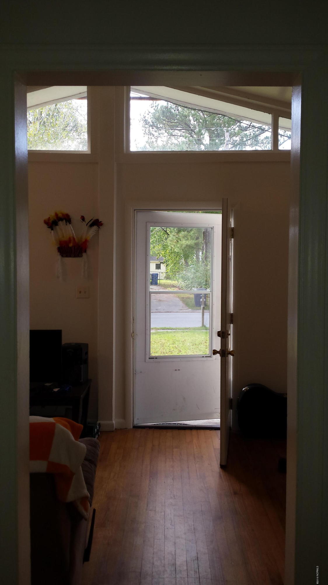 112 Cardinal Road Jacksonville, NC 28546 - Photo 3 of 23 20161027_160702