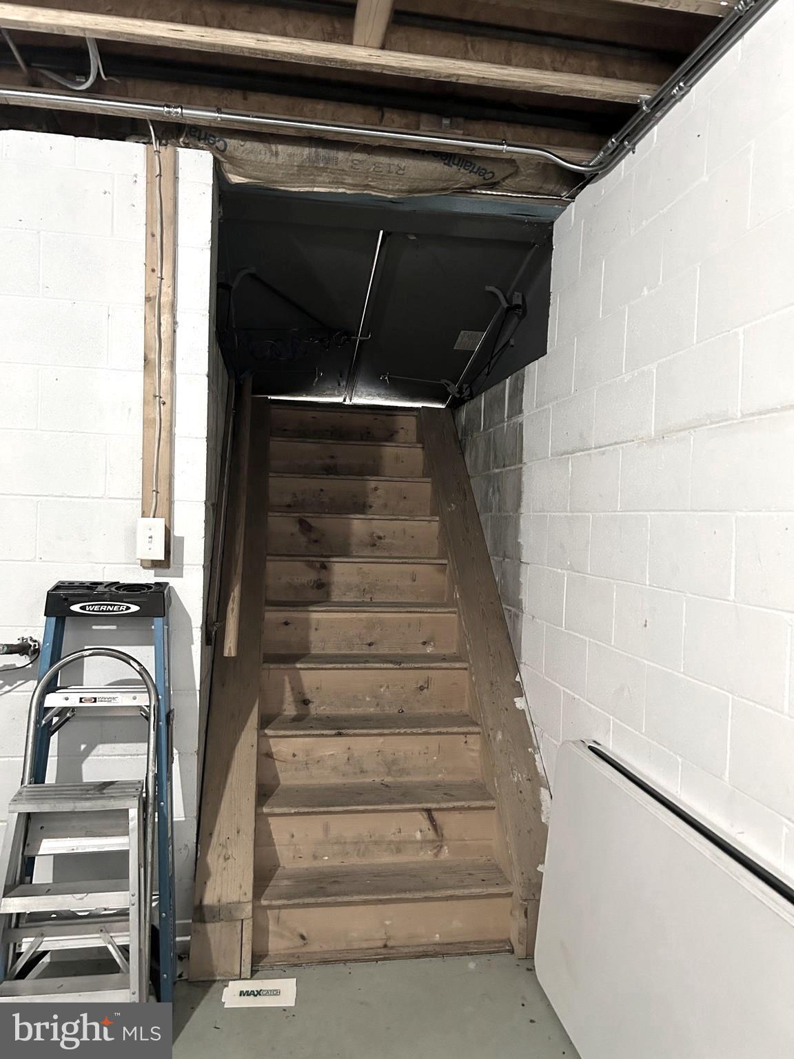 160 East Wolfert Station Road Mickleton, NJ 08056 - Photo 21 of 30 Basement Walk-out Steps