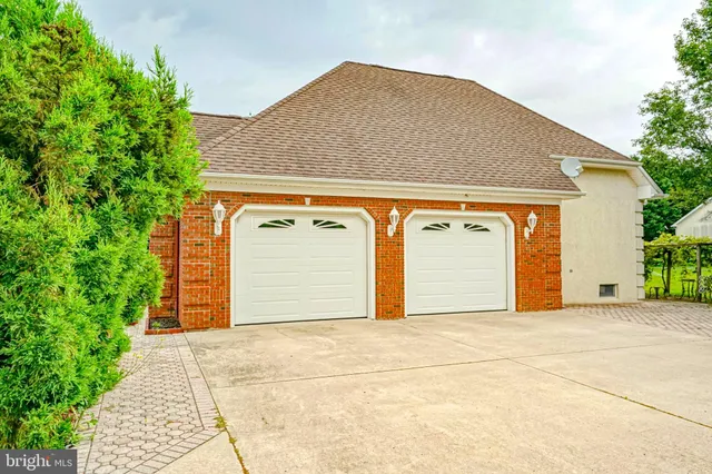 $875,000 | 741 Barnsboro Road, Mullica Hill, NJ 08062