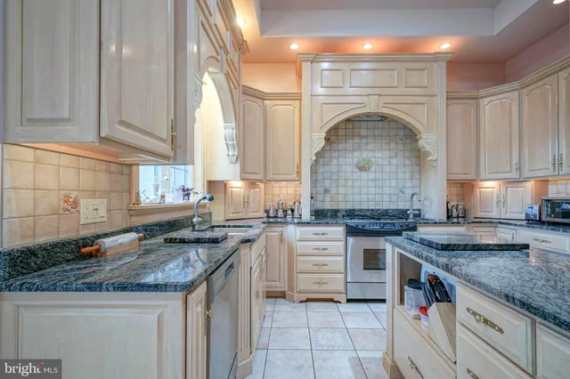 $875,000 | 741 Barnsboro Road, Mullica Hill, NJ 08062