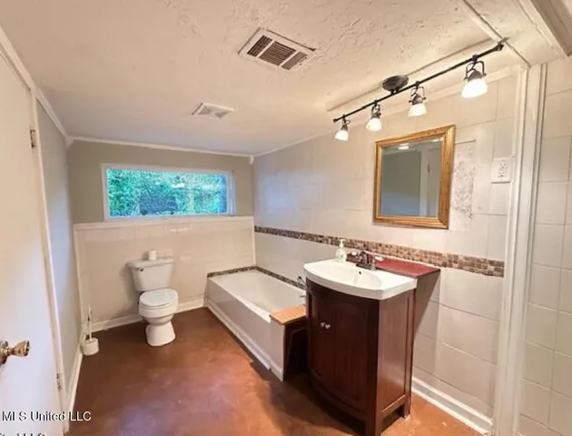 $179,000 | 153 St Peter Street, Biloxi, MS 39530