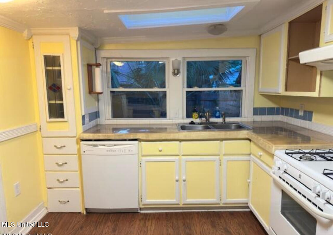 153 St Peter Street Biloxi, MS 39530 - Photo 17 of 18 IMG_4573