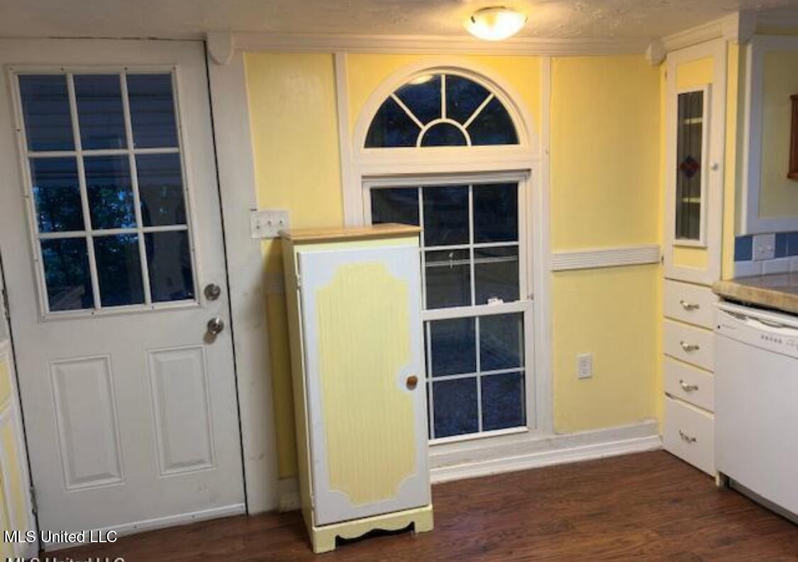 153 St Peter Street Biloxi, MS 39530 - Photo 18 of 18 IMG_4574