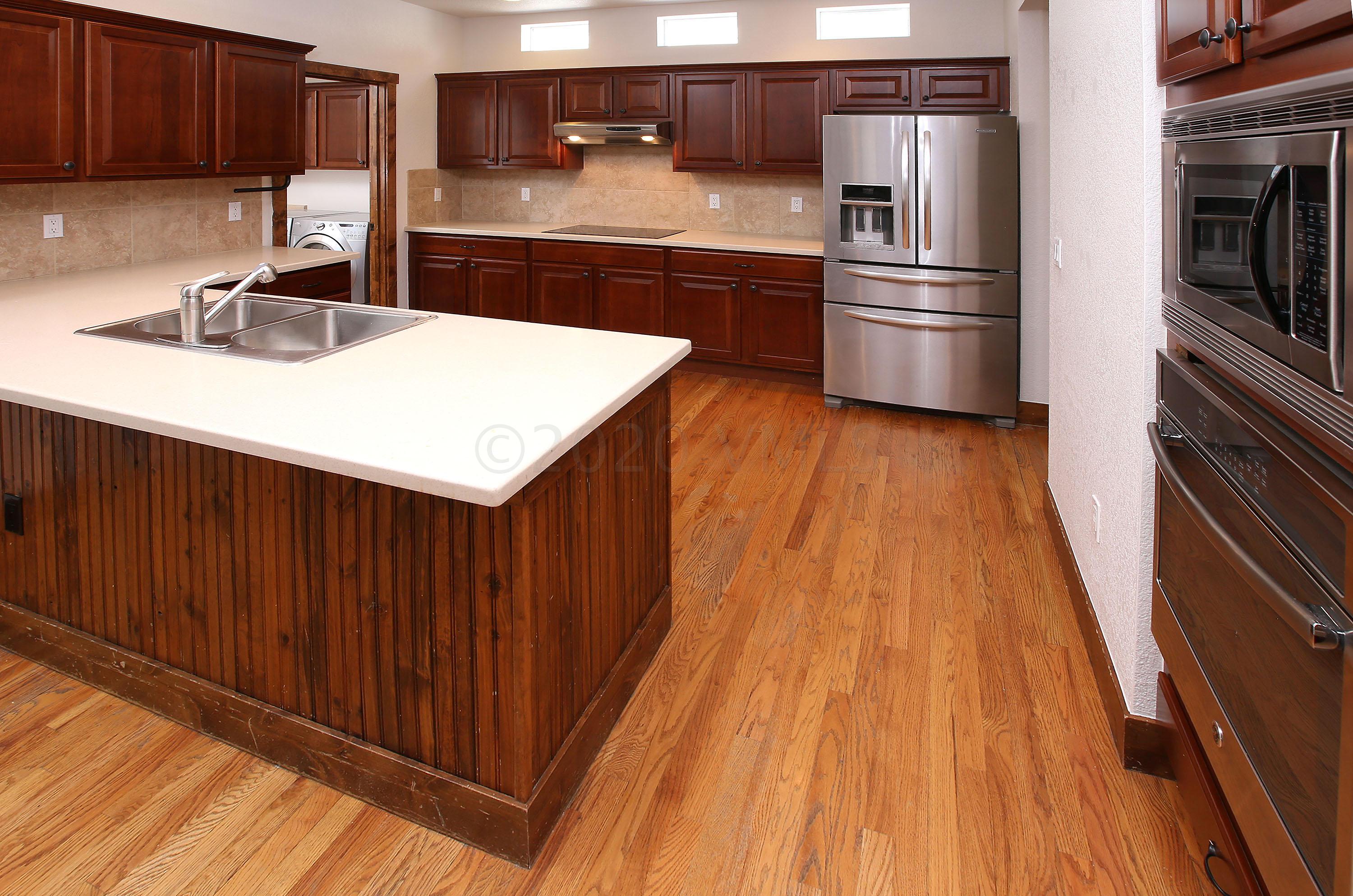 928 Sylvan Lake Road Eagle, CO 81631 - Photo 4 of 27 928_sylvan_lake_kitchen