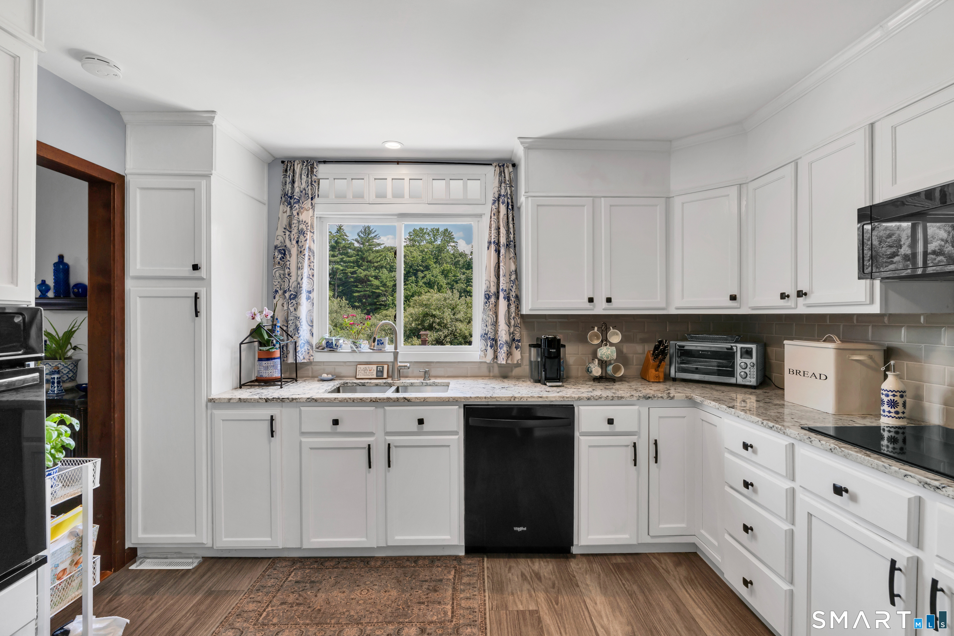 800 Fish Rock Road Southbury, CT 06488 - Photo 12 of 40 Gallery Image 12