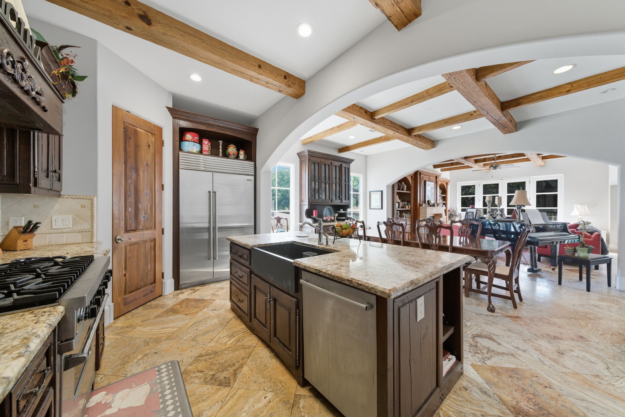 2370 Bolsover Street Houston, TX 77005 - Photo 17 of 46 a kitchen that has a lot of cabinets in it