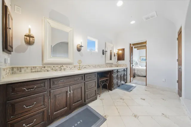 $1,650,000 | 2370 Bolsover Street, Houston, TX 77005