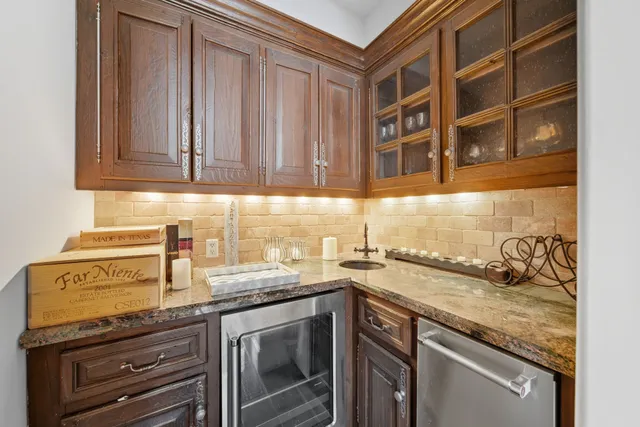 $1,650,000 | 2370 Bolsover Street, Houston, TX 77005