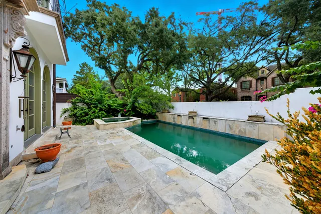 $1,650,000 | 2370 Bolsover Street, Houston, TX 77005