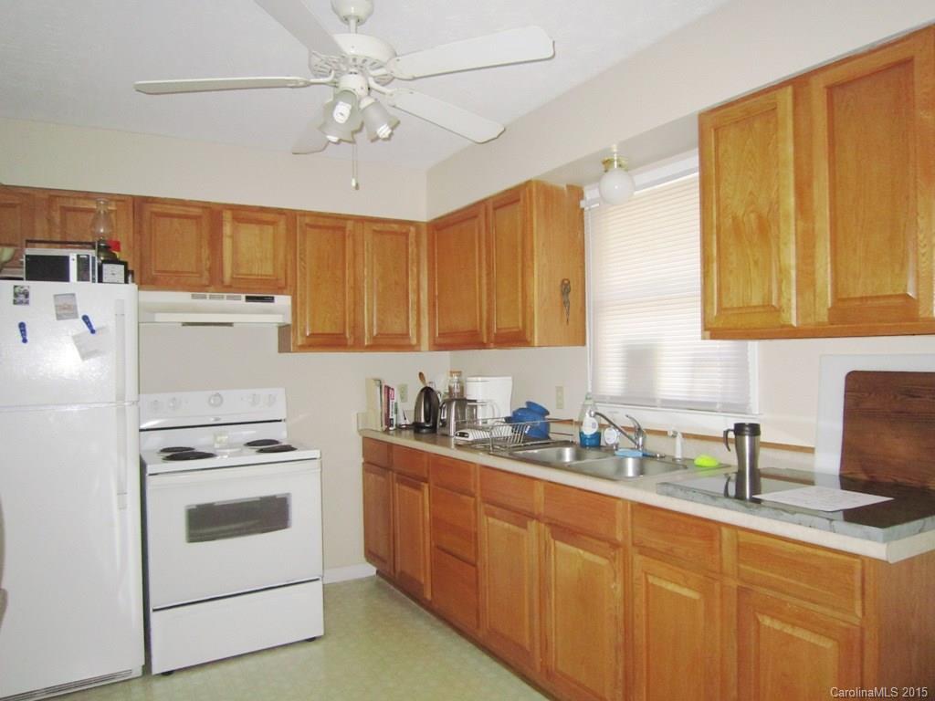 319 Pritchard Road Candler, NC 28715 - Photo 14 of 23 Gallery Image 14
