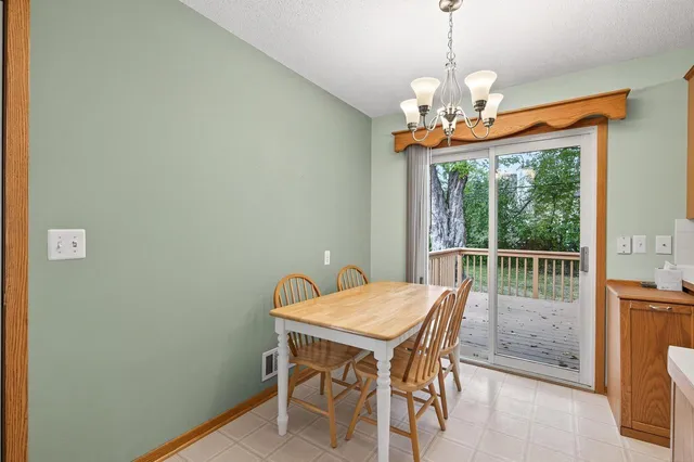 $2,850 | 7201 Kentucky Avenue North, Brooklyn Park, MN 55428