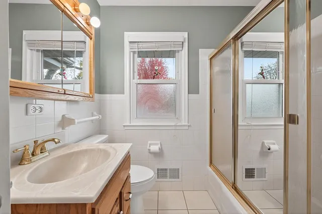 $2,850 | 7201 Kentucky Avenue North, Brooklyn Park, MN 55428