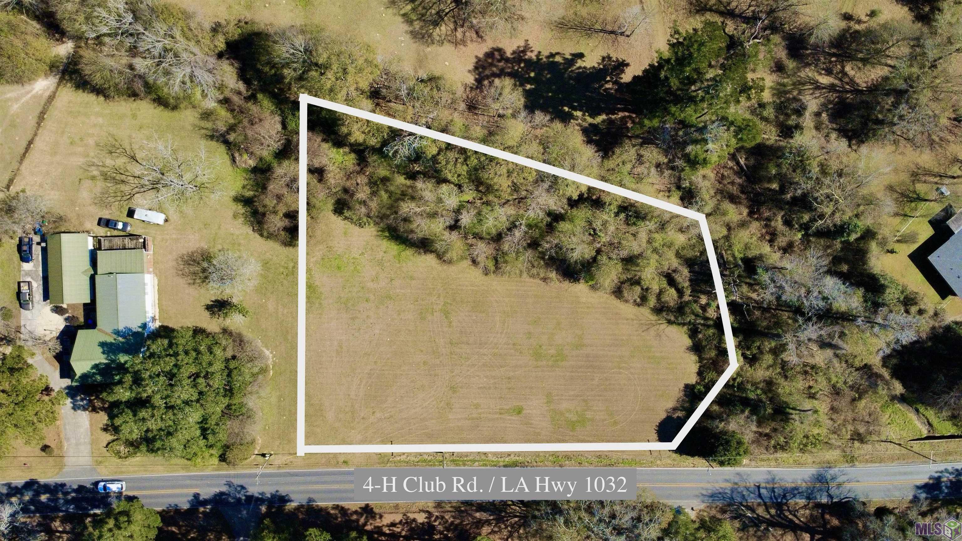 27090 Highway 1032 Denham Springs, LA 70726 - Photo 3 of 8