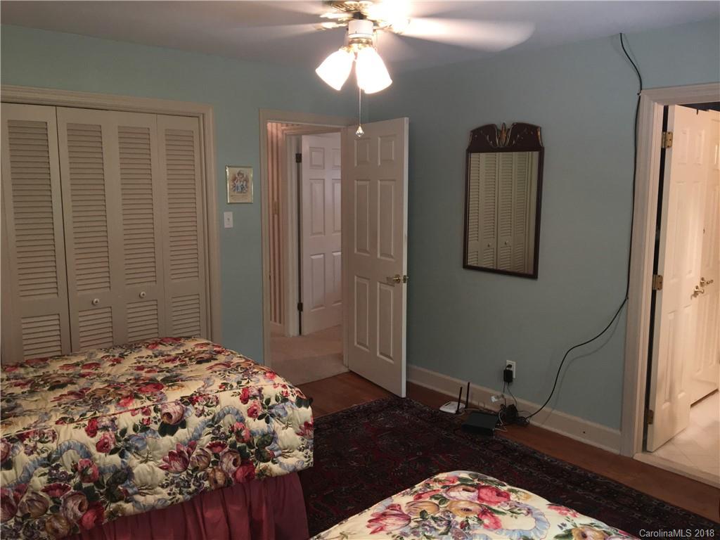 759 Lansdowne Road Charlotte, NC 28270 - Photo 17 of 27 Gallery Image 17