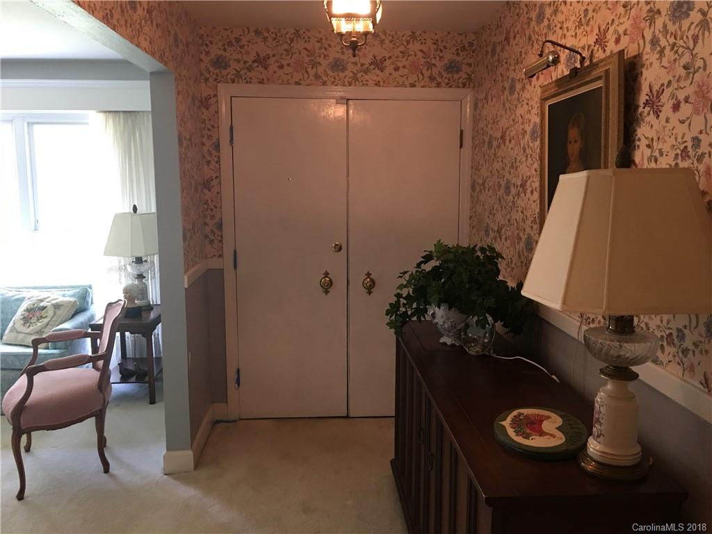 759 Lansdowne Road Charlotte, NC 28270 - Photo 3 of 27 Gallery Image 3