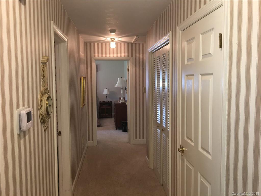 759 Lansdowne Road Charlotte, NC 28270 - Photo 9 of 27 Gallery Image 9