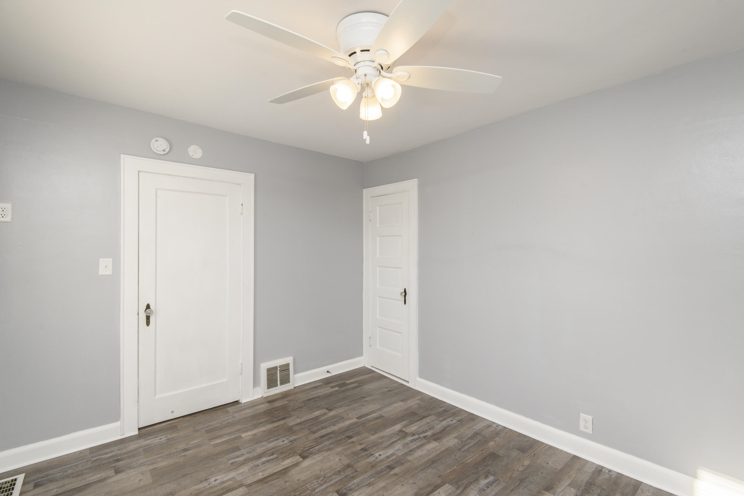 3554 South 84th Street, Unit 3554A Milwaukee, WI 53228 - Photo 7 of 27 Lower unit Primary Bedroom