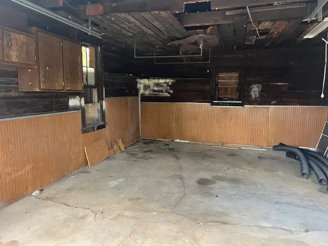 $69,500 | 925 West Powers Street, Muncie, IN 47305