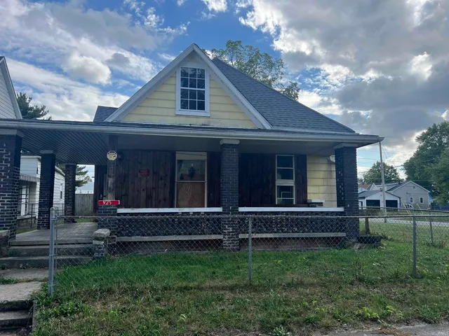 $69,500 | 925 West Powers Street, Muncie, IN 47305