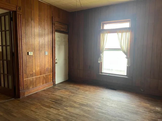 $69,500 | 925 West Powers Street, Muncie, IN 47305