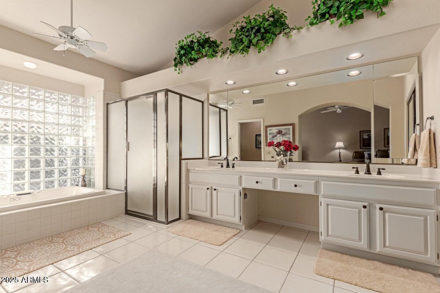 10929 East Spring Creek Road Chandler, AZ 85248 - Photo 10 of 90 20241206162401338006000000-o