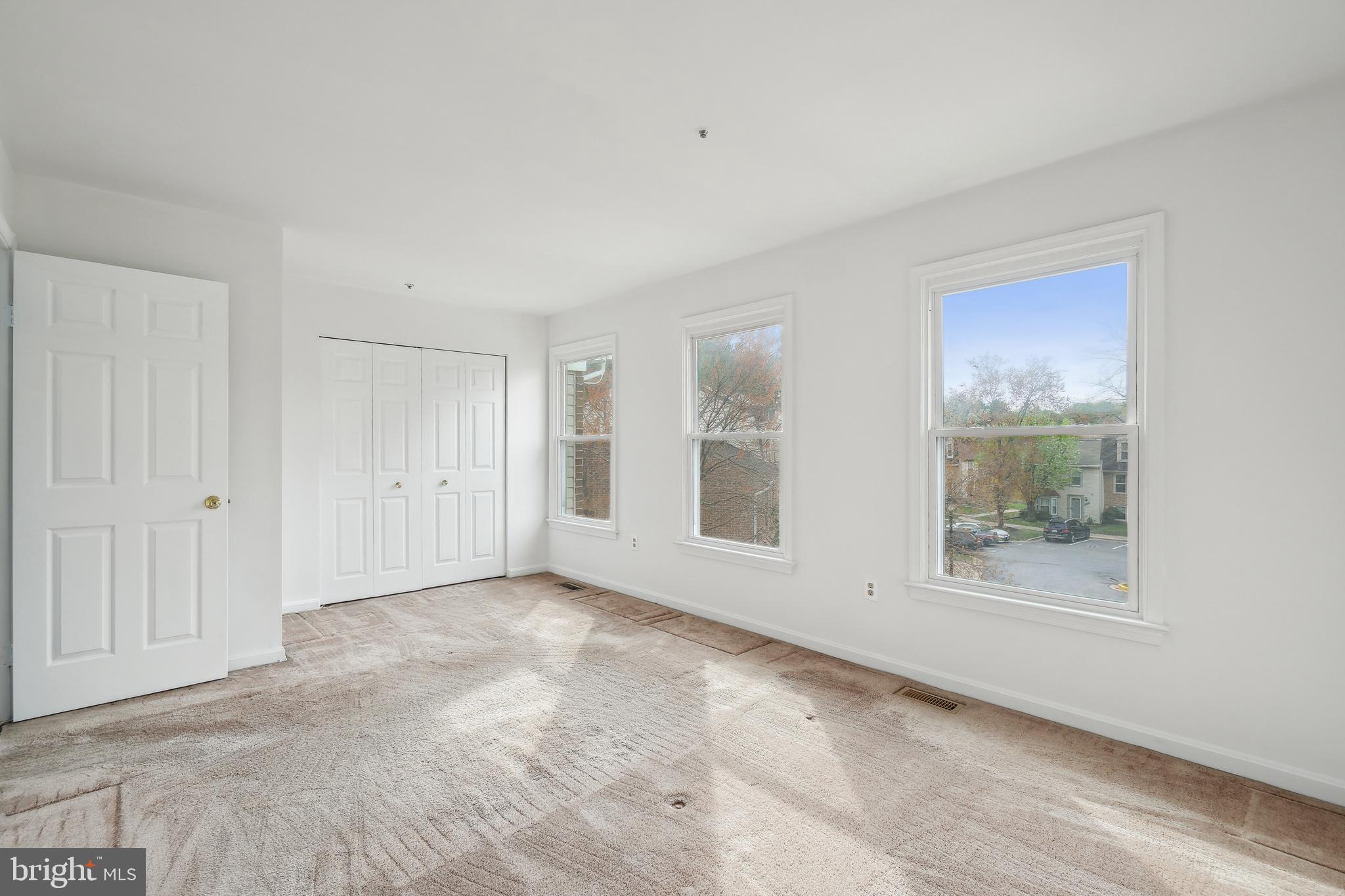 3425 Epic Gate Bowie, MD 20716 - Photo 19 of 25 a view of an empty room with window