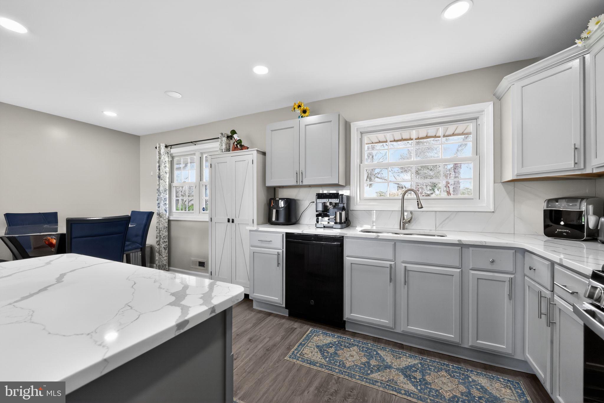 16 Albert Road Glendora, NJ 08029 - Photo 6 of 28 Gallery Image 6