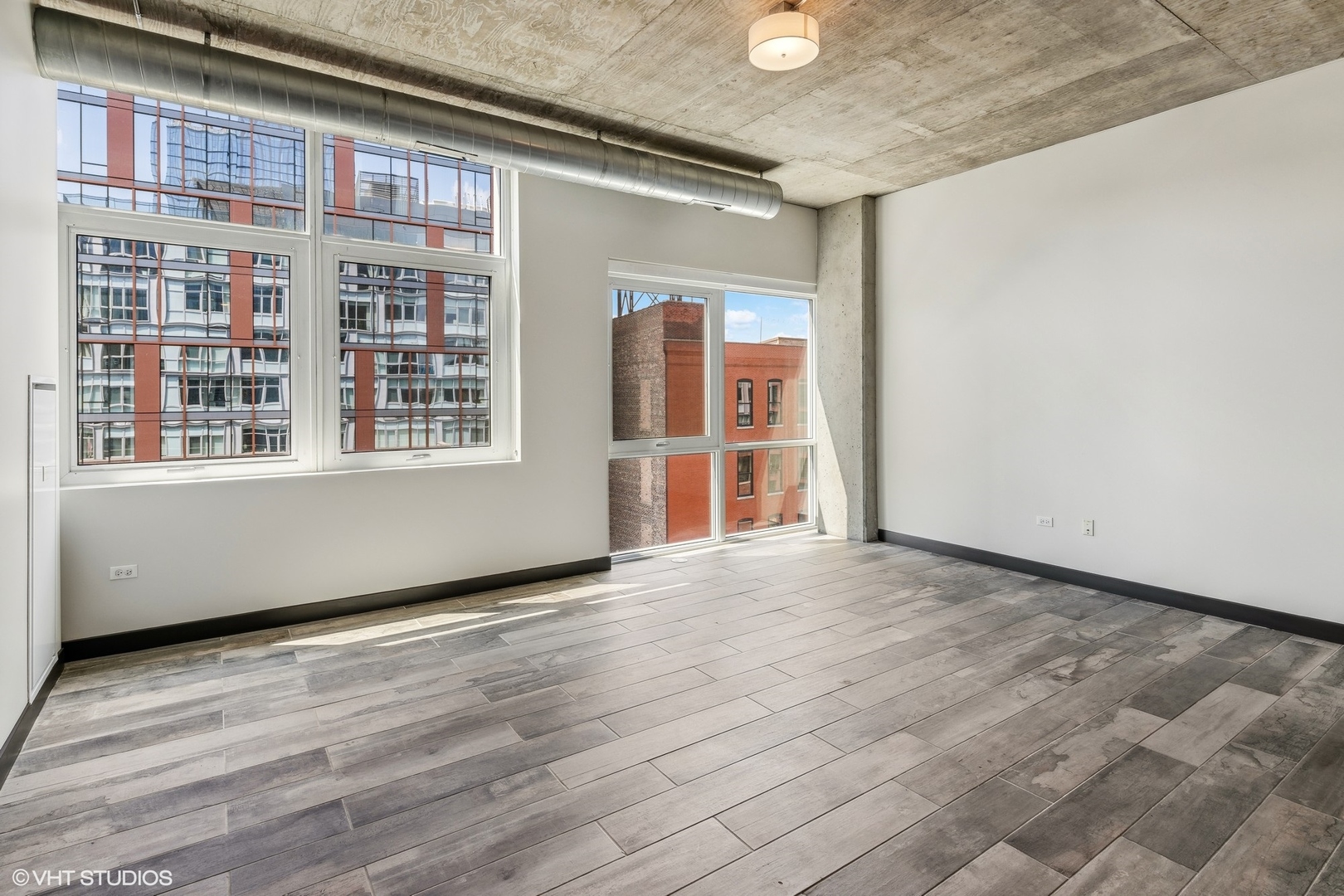 171 North Aberdeen Street, Unit 913 Chicago, IL 60607 - Photo 2 of 20