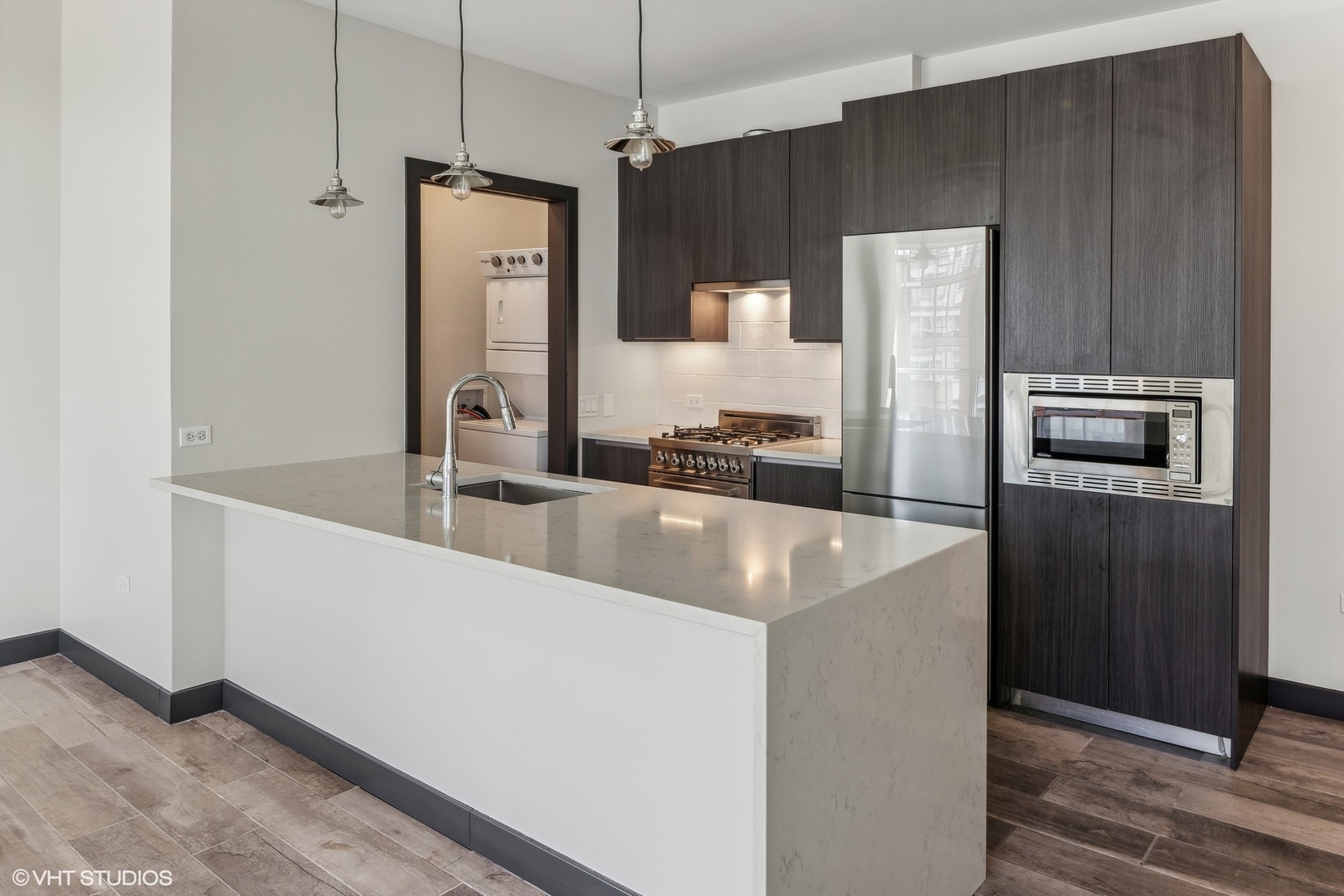 171 North Aberdeen Street, Unit 913 Chicago, IL 60607 - Photo 7 of 20