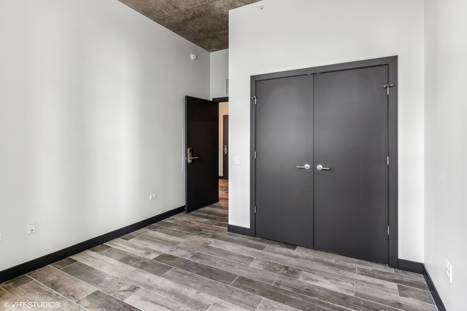 171 North Aberdeen Street, Unit 913 Chicago, IL 60607 - Photo 10 of 20