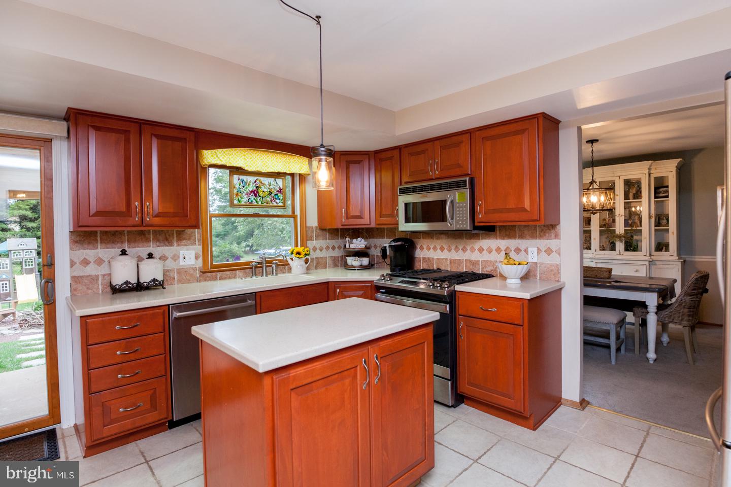 895 Pulinski Road Ivyland, PA 18974 - Photo 14 of 44 Gallery Image 14