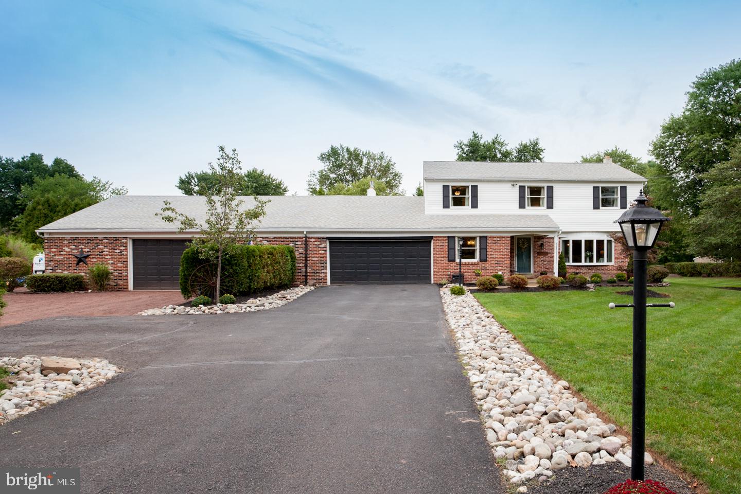 895 Pulinski Road Ivyland, PA 18974 - Photo 4 of 44 Gallery Image 4